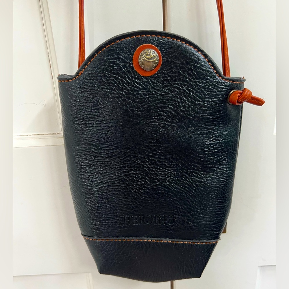 HEROING designer small black and brown faux leather purse- never used